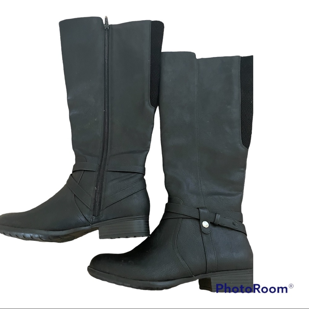 tall black boots